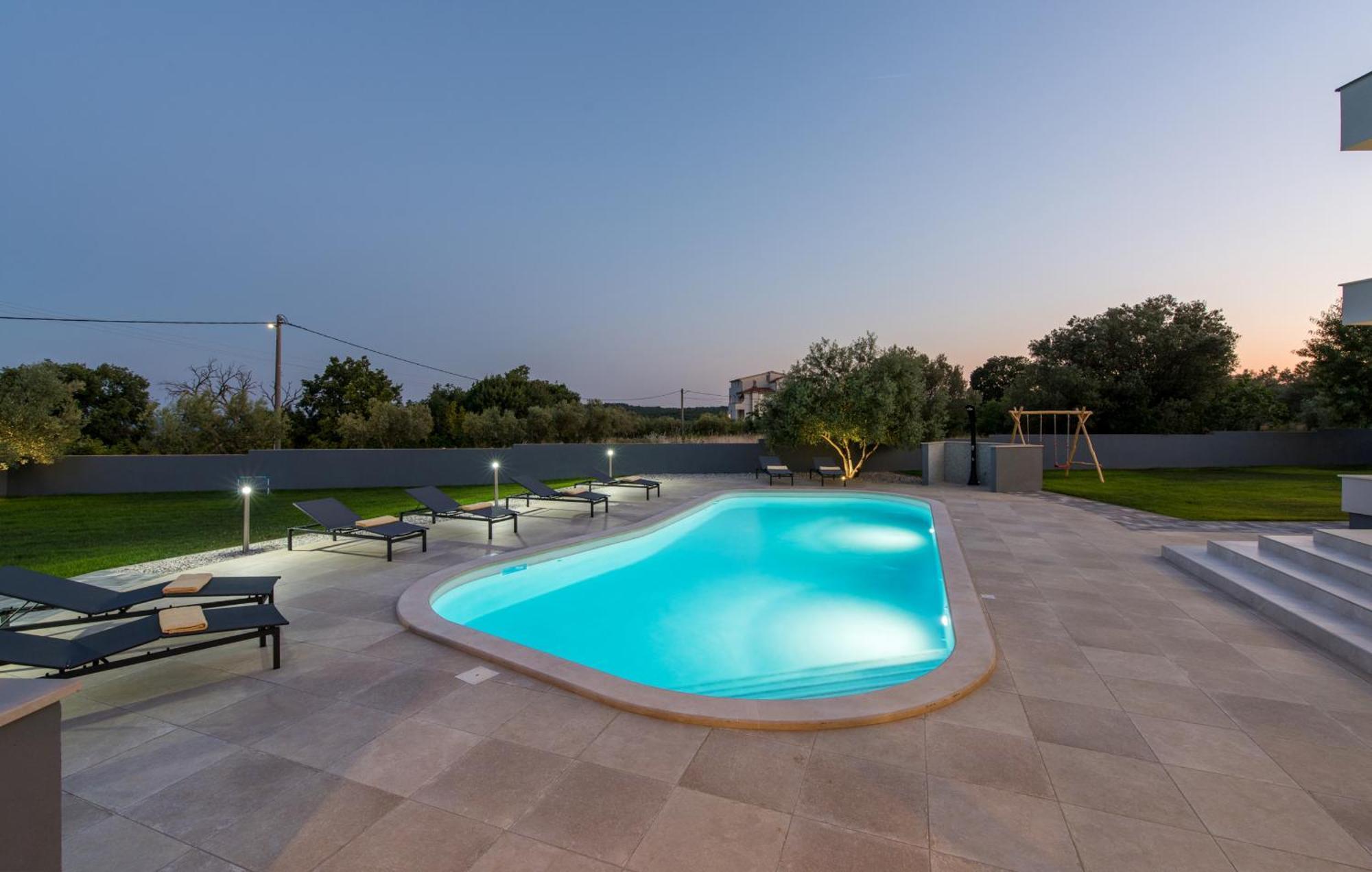Villa Posidonia Near Pula With Sea View And Surrounded By Olive Trees Krnica Kültér fotó